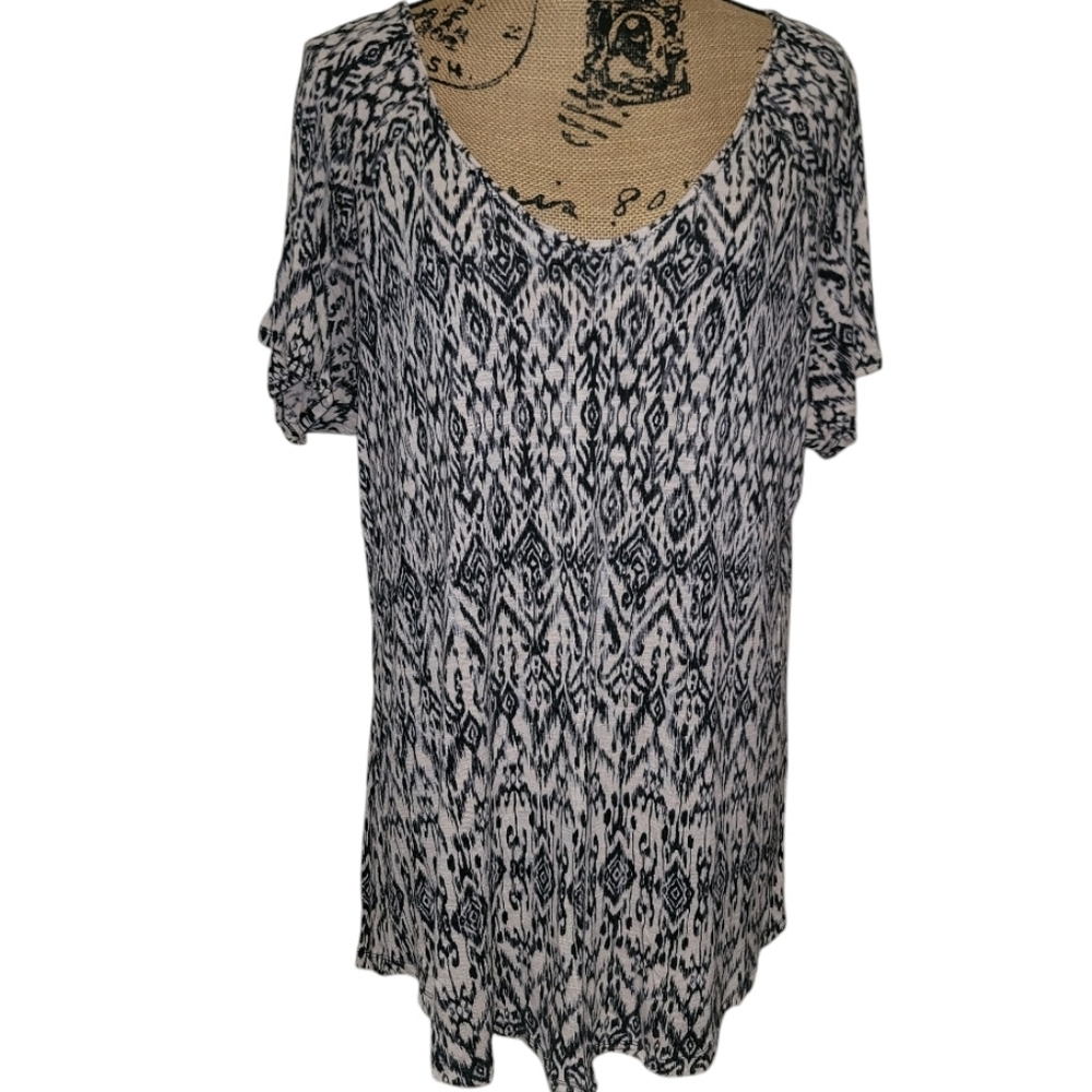 Cynthia Rowley Top Plus Size 2X Navy Blue & Tan Printed Short Cap Sleeve Soft